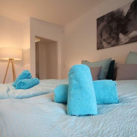Moderne, Helle 1 Zimmer-Wohnung In Citylage Bad Urach Esterno foto