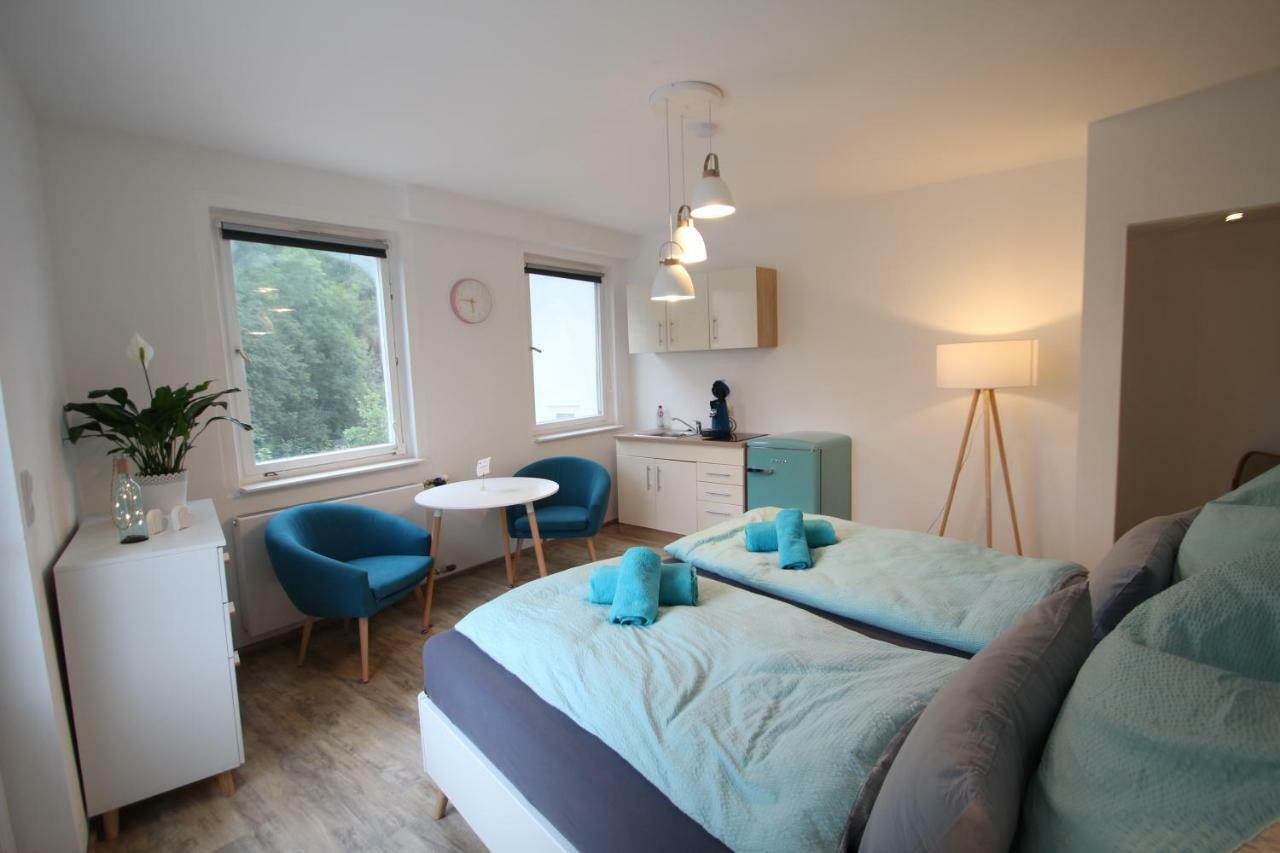 Moderne, Helle 1 Zimmer-Wohnung In Citylage Bad Urach Esterno foto